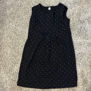 Old Navy maternity dress. Black with polka dots, size small. EUC.